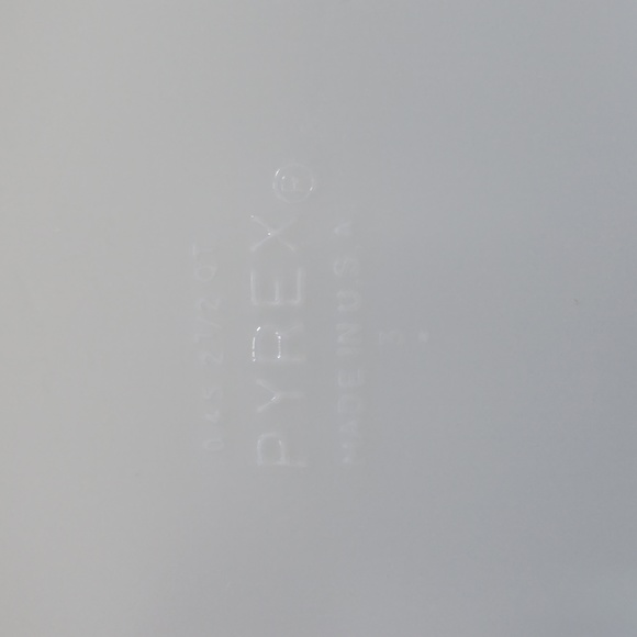 MCM Vintage Gold Hearts Pyrex - Picture 5 of 5